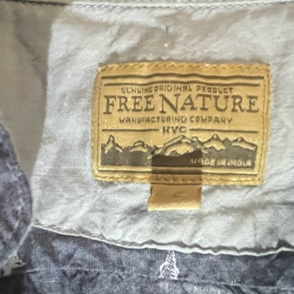 Free Nature Button Up Short Sleeve Shirt Gray White Fish Print - Picture 12 of 12